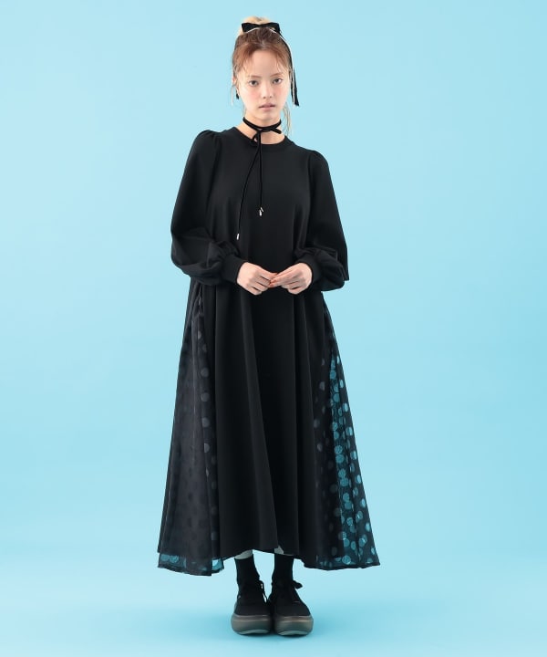 【+10%ポイントUP】サイド切り替え ワンピース Model : H163 B77 W60 H83　Size : M