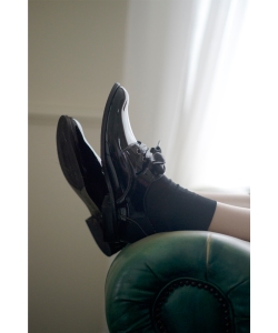 CAROLINA GLASER / エナメル調 プレーントゥ