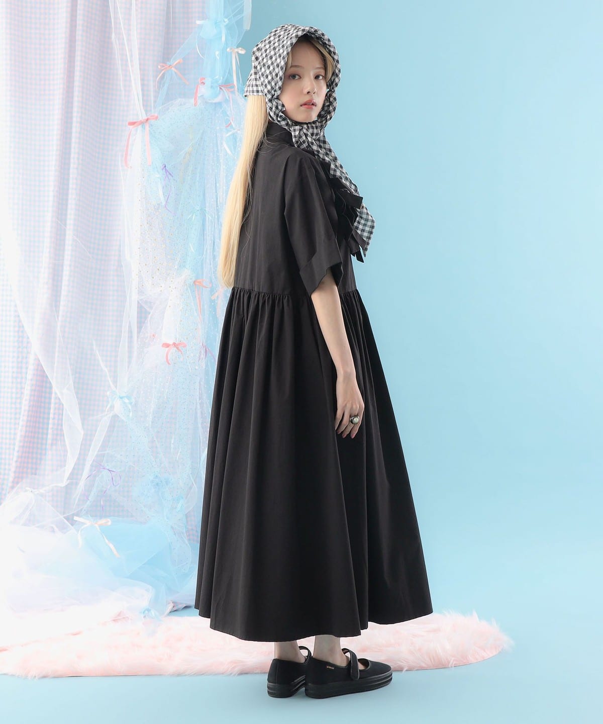【お得な逸品】genny　ジェニー　優雅なベロアマント　大人クラシカル　ブラック CAROLINA GLASER（カロリナ グレイサー）【別注】ALBEROLA / メリー