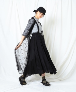 ◇Ray BEAMS / レースシアー ガウン