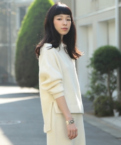 ￥【WEB限定】Ray BEAMS / アシメ ヘム ボトルネック