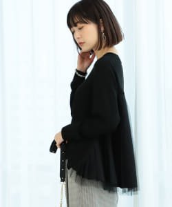 Ray BEAMS / バック プリーツ クルーネック プルオーバー