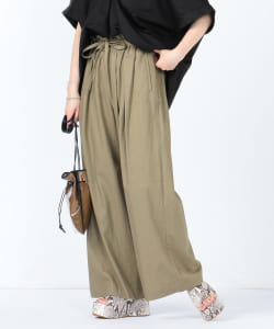 Ray BEAMS / リボン ベルト タック パンツ