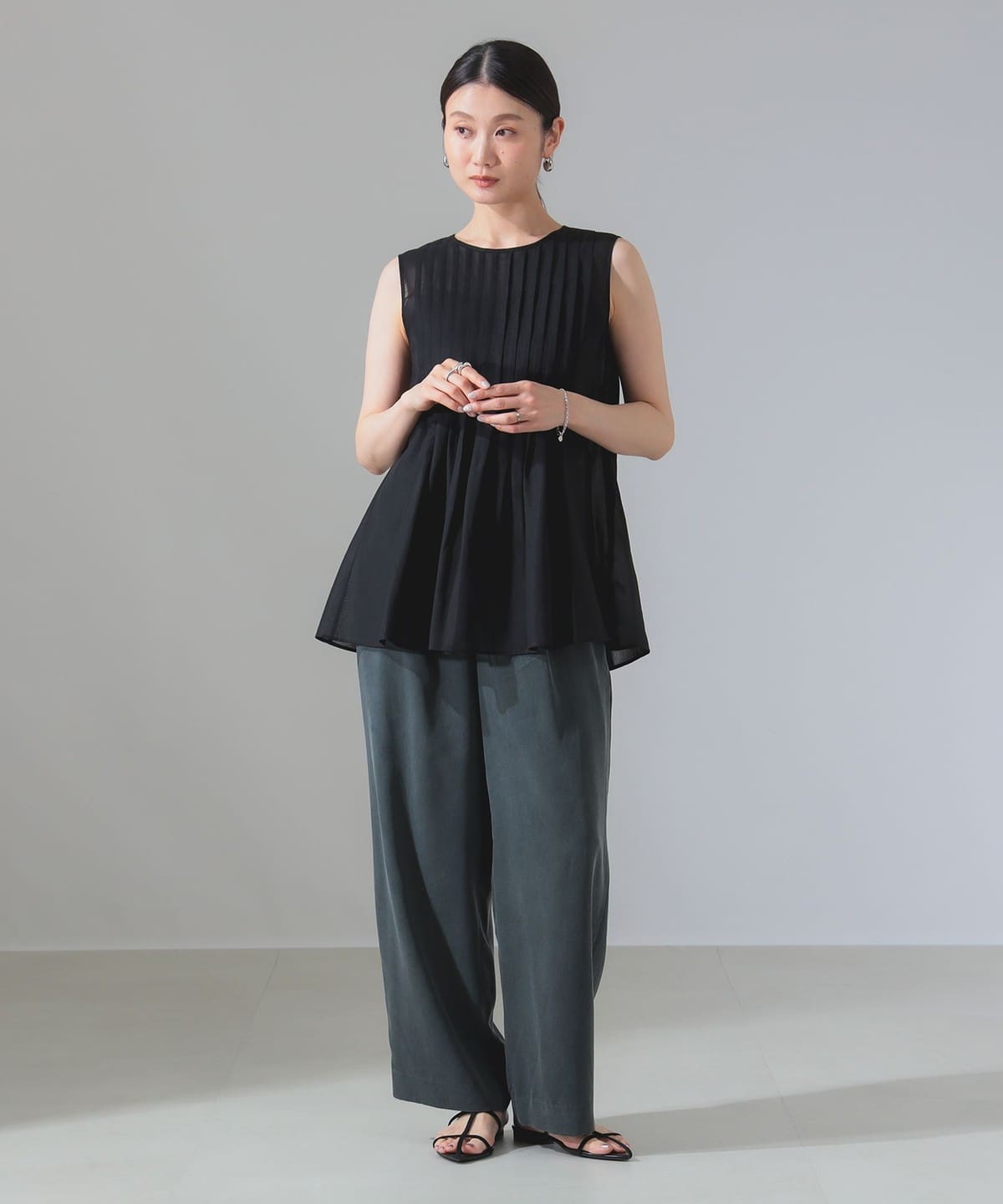 美品 デミルクス ビームス 定価2万円 ピンタックブラウス