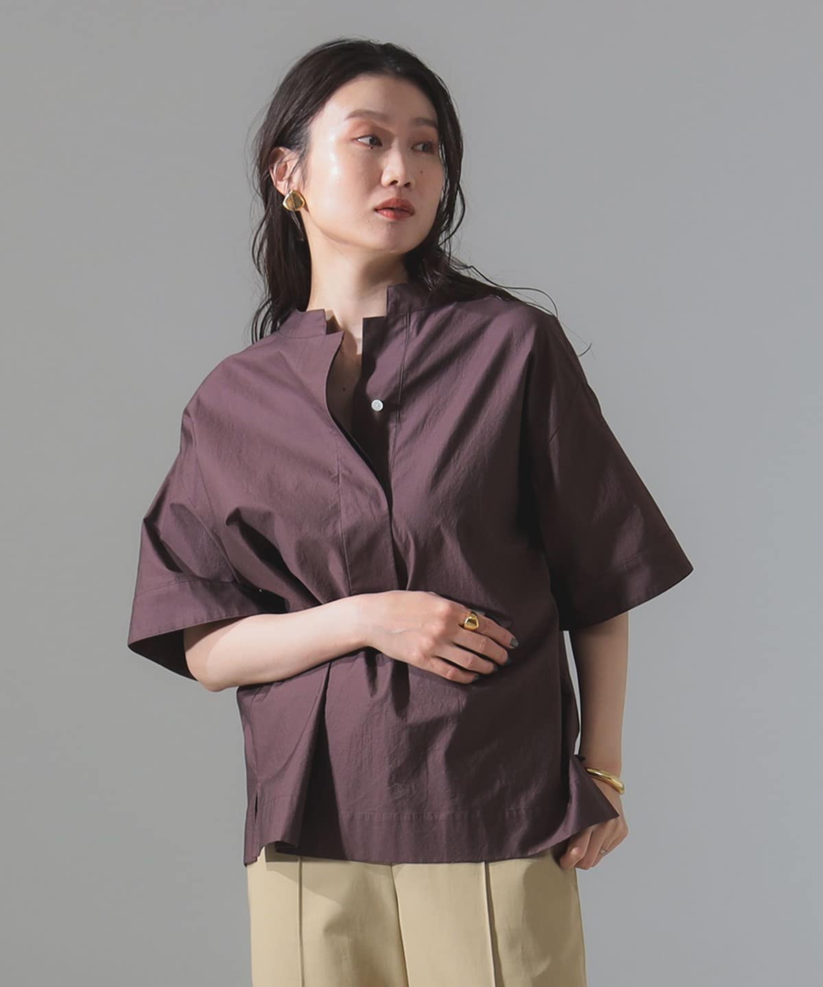 ドロップショルダー スキッパーシャツ. シャツ・ブラウス WOMEN BROWN 36 ドロップショルダー スキッパーシャツ. シャツ・ブラウス WOMEN BROWN 36