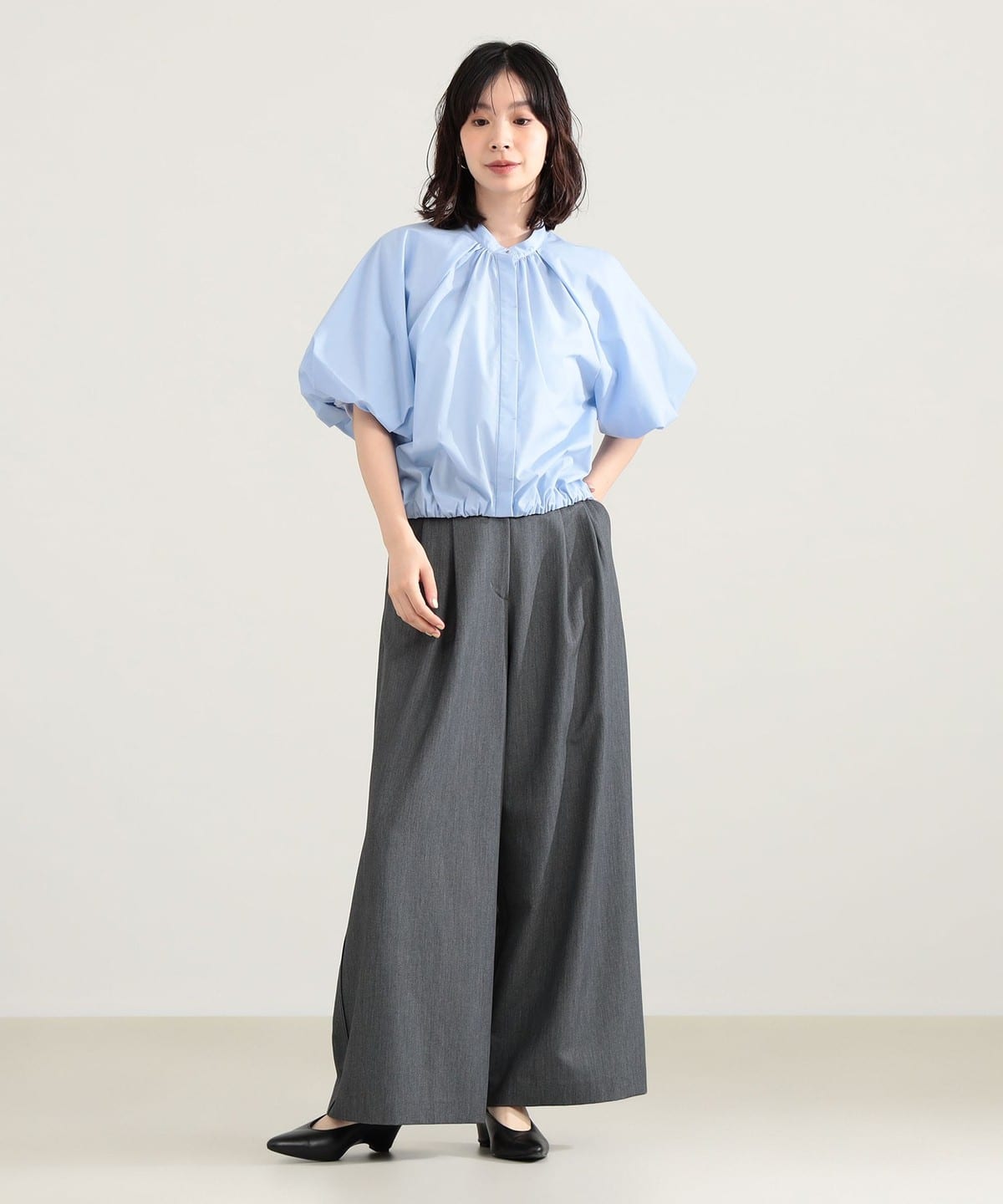 Demi-Luxe BEAMSラグランパフスリーブ ブラウス新品 20,900円 Demi-Luxe BEAMS Demi-Luxe BEAMS Puff Sleeve Blouse (Shirts