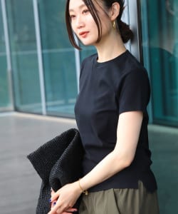 AURALEE / SEAMLESS CREW NECK TEE