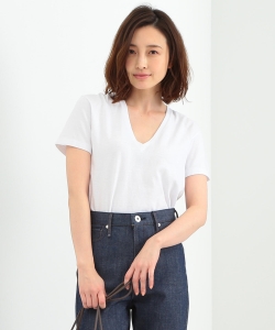 AURALEE / シームレス VネックTシャツ