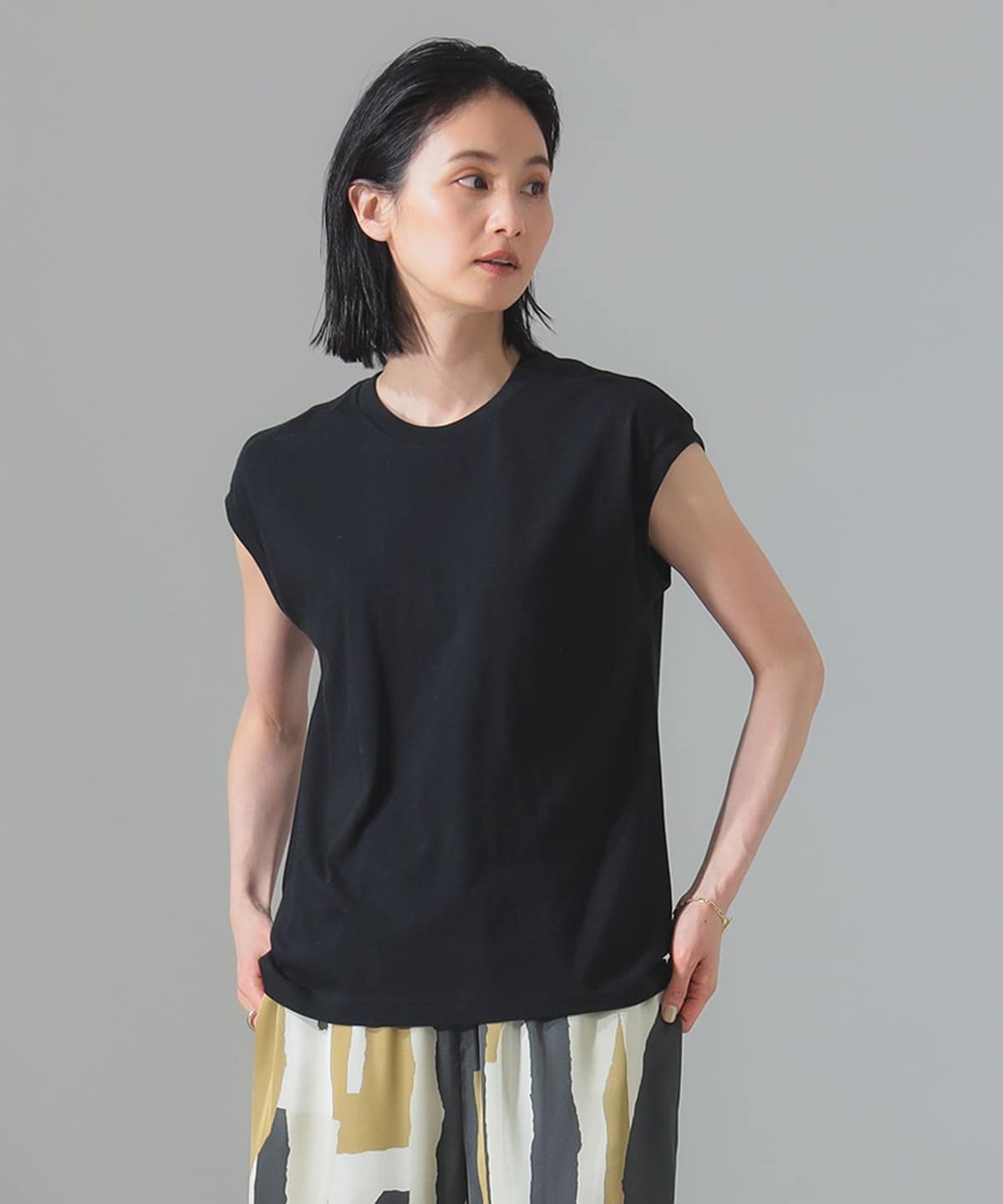 AURALEE オーラリー / SEAMLESS CREW NECK SLEEVELESS Tシャツ・カットソー WOMEN BLACK 1 AURALEE オーラリー / SEAMLESS CREW NECK SLEEVELESS Tシャツ・カットソー WOMEN BLACK 1