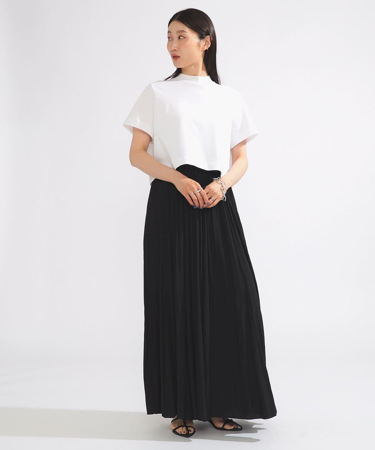 【新品】Demi-Luxe BEAMS・モックネッククロップドTシャツ Demi-Luxe BEAMS（デミルクス ビームス）モックネック ショート