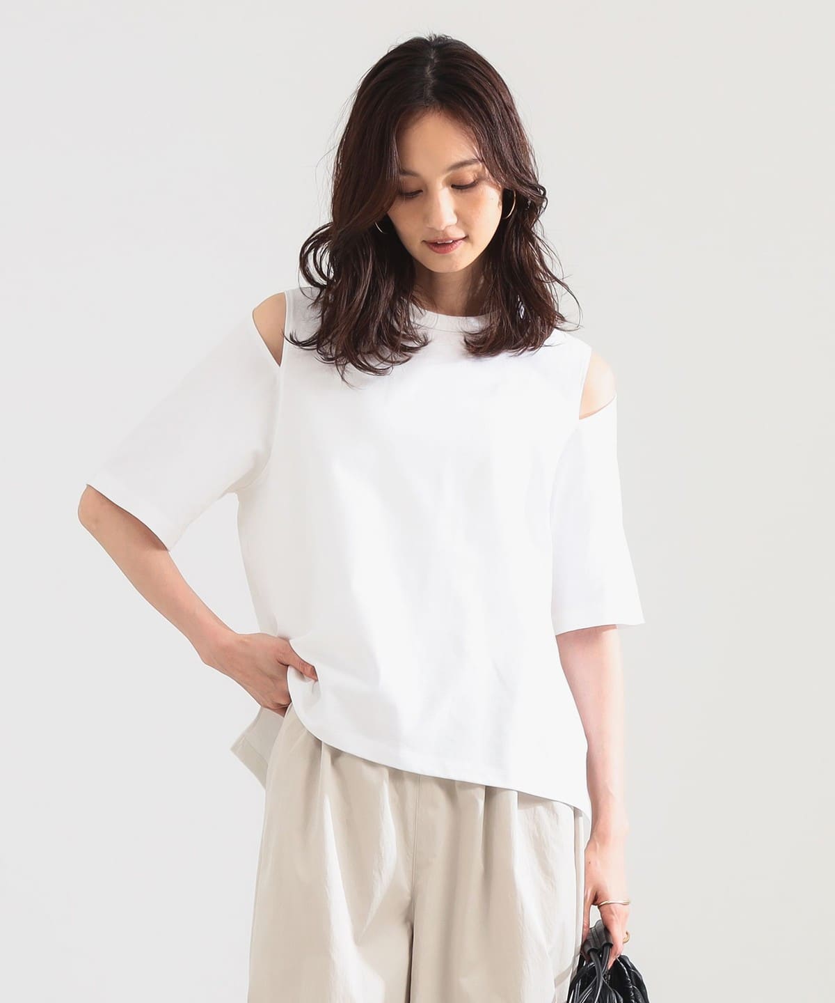 Demi-Luxe BEAMS（デミルクス ビームス）ショルダー スリット Tシャツ