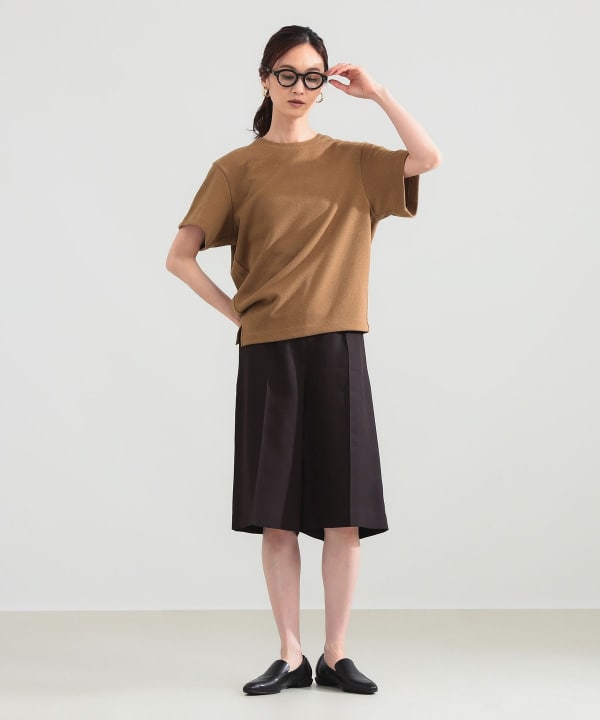 ブークレ アシンメトリーヘム Tシャツ Model：H171 B80 W58 H86　Size：ONE SIZE