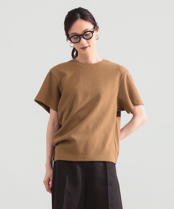 ブークレ アシンメトリーヘム Tシャツ Model：H171 B80 W58 H86　Size：ONE SIZE