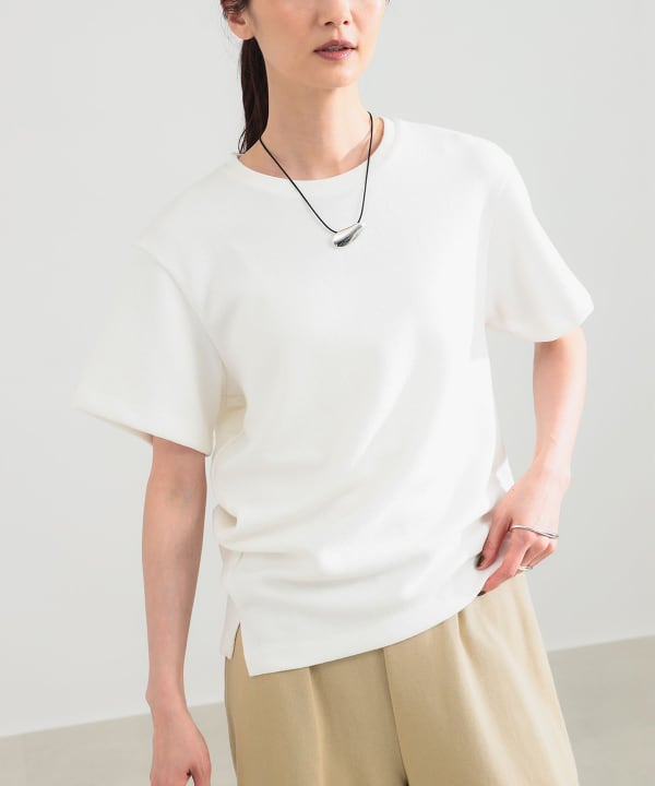 ブークレ アシンメトリーヘム Tシャツ Model：H171 B80 W58 H86　Size：ONE SIZE