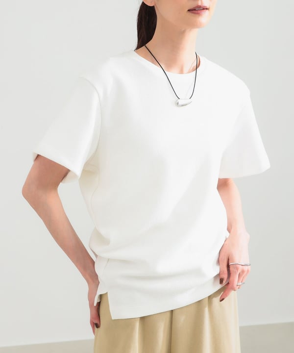 ブークレ アシンメトリーヘム Tシャツ Model：H171 B80 W58 H86　Size：ONE SIZE