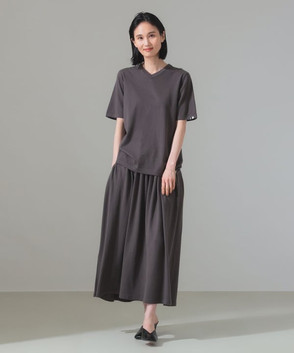 extreme cashmere / clean Vネック ショートスリーブニット Model：H171 B80 W58 H86　Size：0