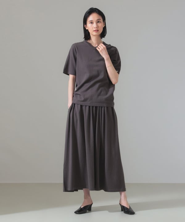 extreme cashmere / clean Vネック ショートスリーブニット Model：H171 B80 W58 H86　Size：0