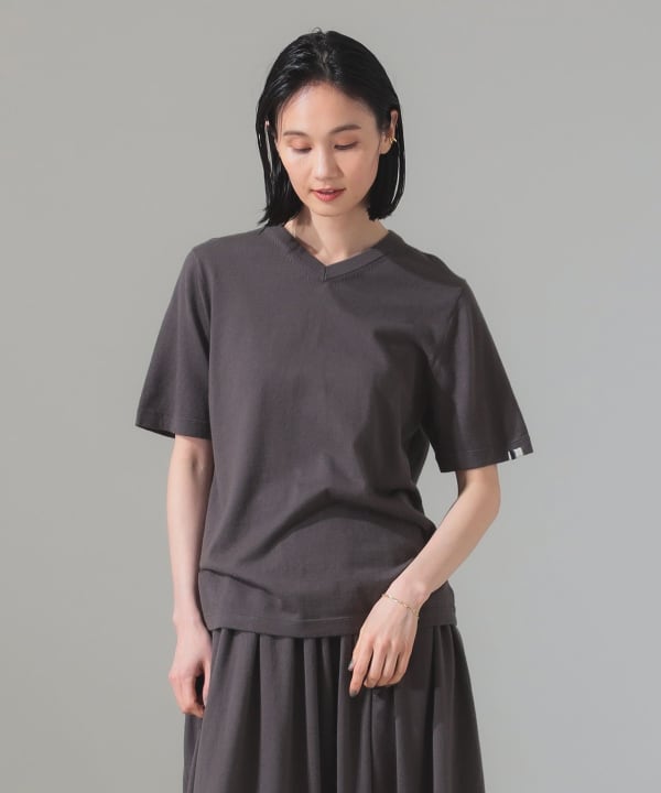 extreme cashmere / clean Vネック ショートスリーブニット Model：H171 B80 W58 H86　Size：0