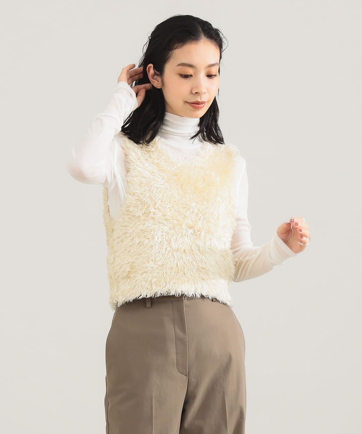 【モアバリエーション開催中】TAN / シルク Vネック ベスト トップス WOMEN CREAM ONE SIZE 【モアバリエーション開催中】TAN / シルク Vネック ベスト トップス WOMEN CREAM ONE SIZE