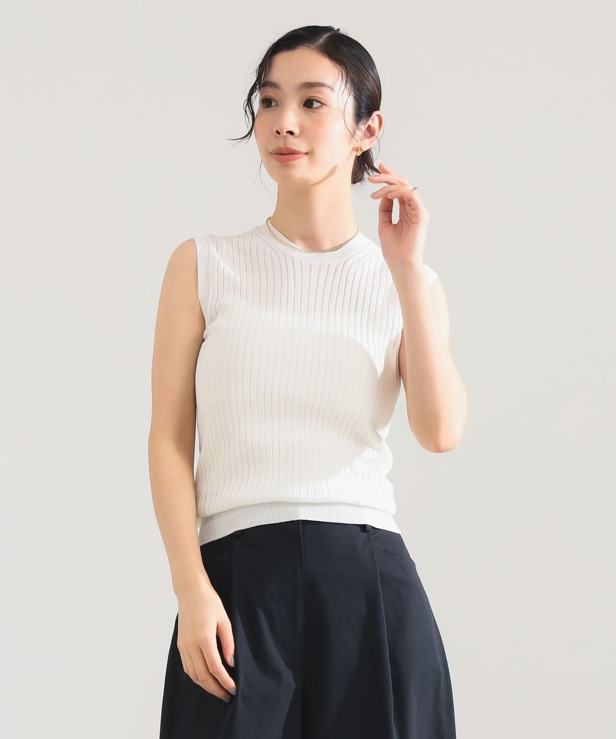 DEMYLEE デミリー ベスト/ノースリーブ XS 白 【古着】【中古】【送料無料】 楽天市場】DEMYLEE デミリー ノースリーブ ニット EVADONE TOP