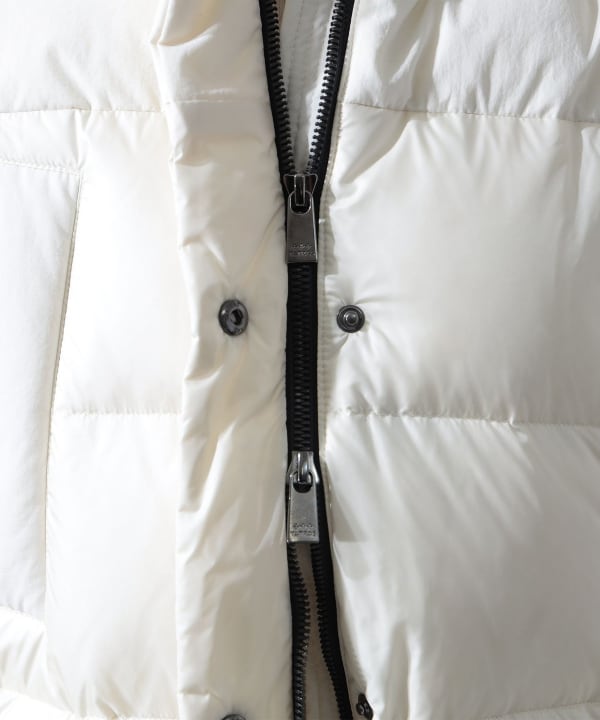 値下げ★美品★ TATRAS ダウンベスト　クリーム色 Demi-Luxe BEAMS（デミルクス ビームス）【BLACK FRIDAY対象】TATRAS