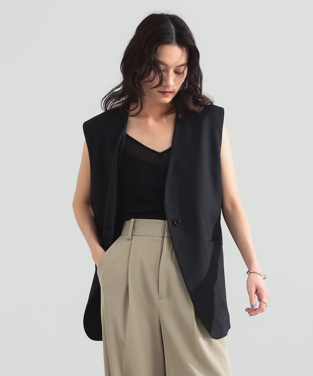 タグ付き✨デミルクスビームス　リネン100　ロングジレ　38　ベスト　黒　日本製 Demi-Luxe BEAMS（デミルクス ビームス）ナチュラル オックス ジレ