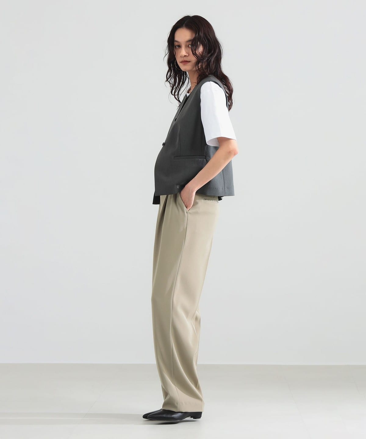 Demi-Luxe BEAMS Demi-Luxe BEAMS Concealed Placket Mini Vest (Tops