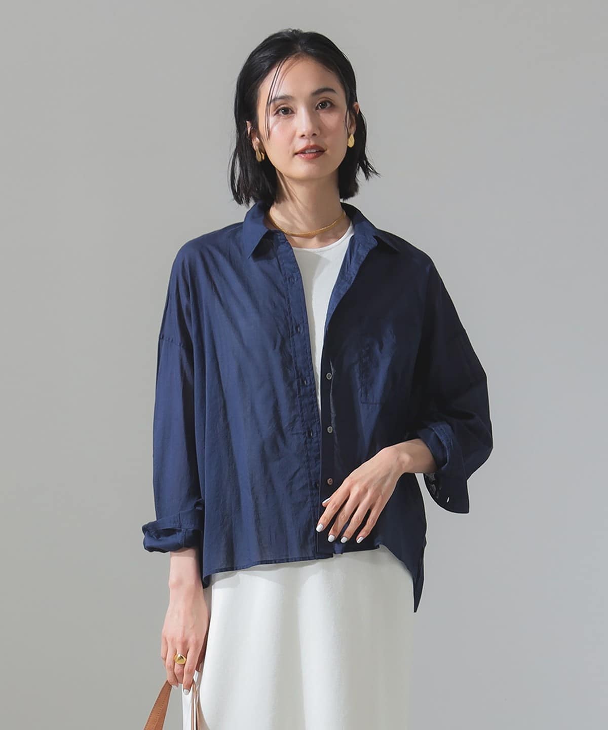 KHADI オーバー ショート シャツ シャツ・ブラウス WOMEN NAVY ONE SIZE KHADI オーバー ショート シャツ シャツ・ブラウス WOMEN NAVY ONE SIZE