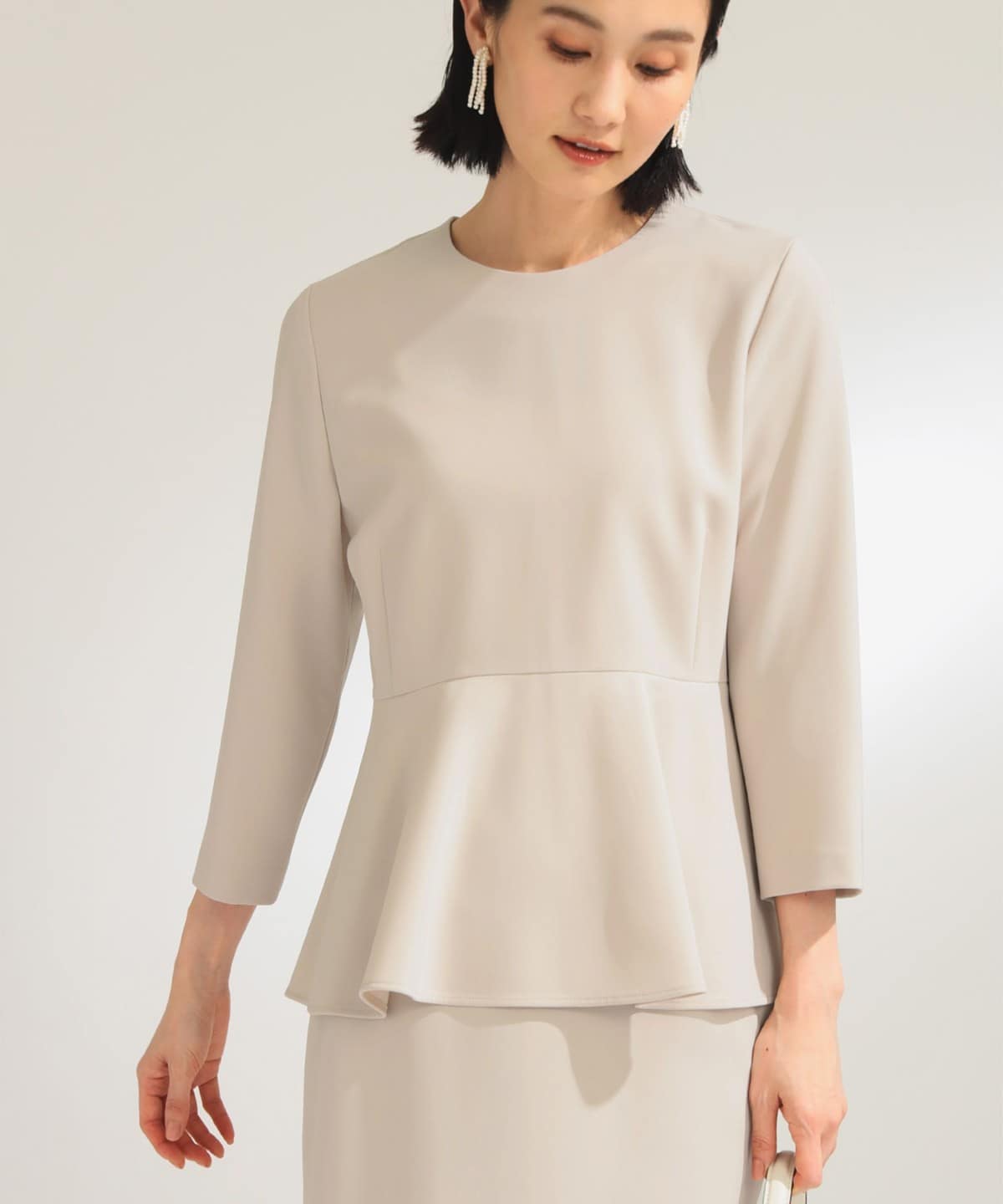 トリアセ ペプラム ブラウス* シャツ・ブラウス WOMEN BEIGE 38 トリアセ ペプラム ブラウス* シャツ・ブラウス WOMEN BEIGE 38