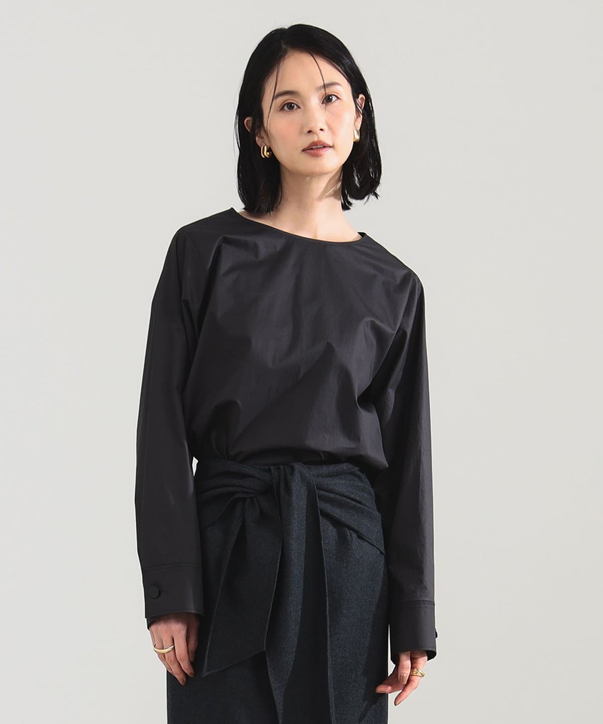 Demi-Luxe BEAMS バックオープンシャツ Demi-Luxe BEAMS（デミルクス ビームス）の「Demi-Luxe BEAMS / バック