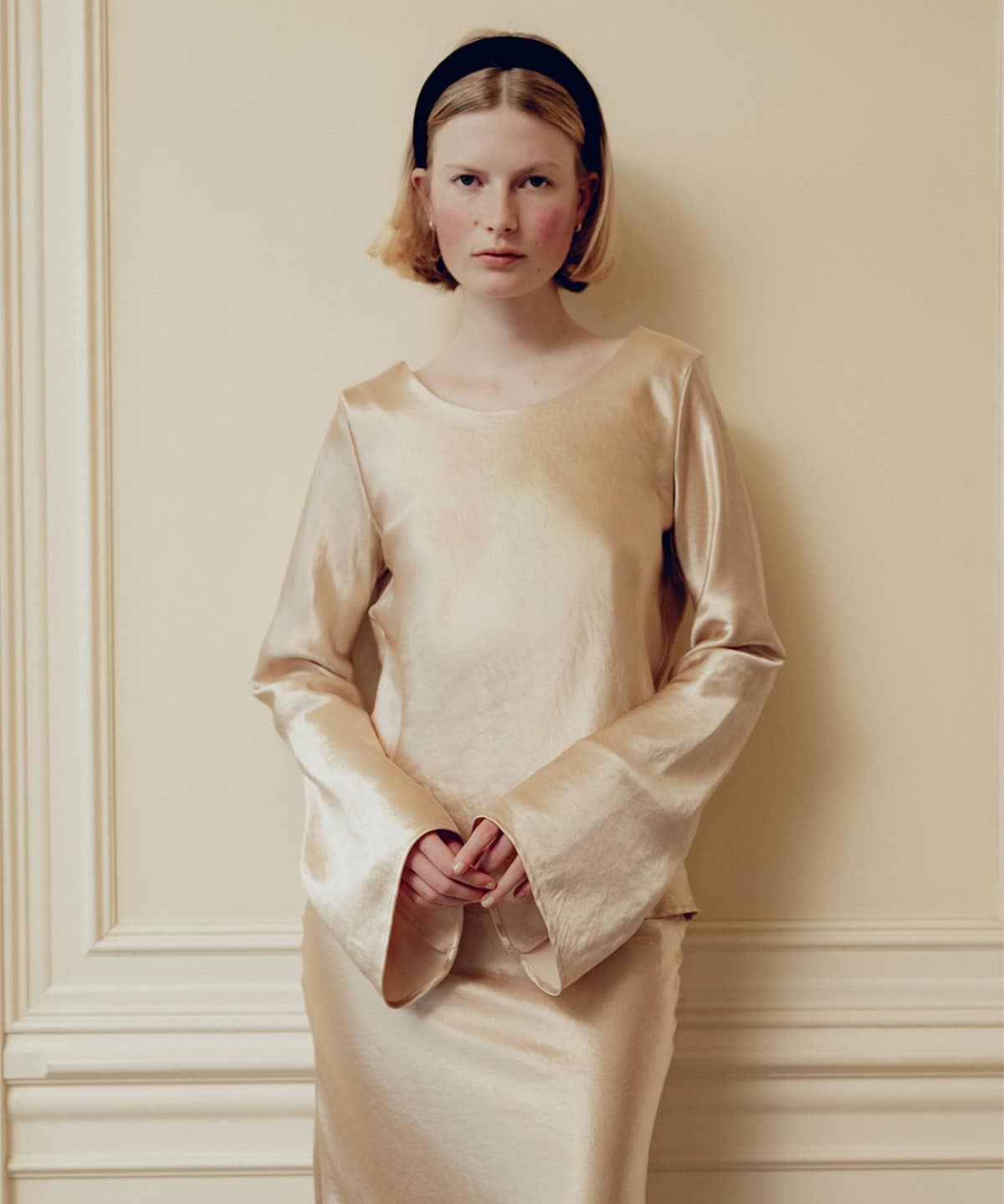 BEAMS SALON / グロッシー サテン ブラウス シャツ・ブラウス WOMEN BEIGE ONE SIZE BEAMS SALON / グロッシー サテン ブラウス シャツ・ブラウス WOMEN BEIGE ONE SIZE