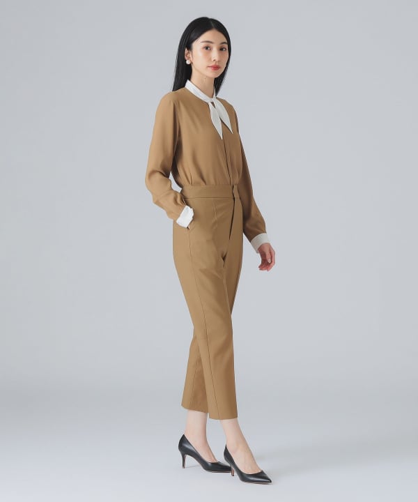 蝴蝶結領帶襯衫Model:H171 B77 W59 H87 Size:38
