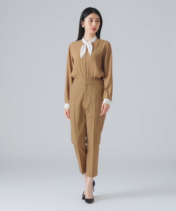 蝴蝶結領帶襯衫Model:H171 B77 W59 H87 Size:38