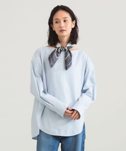 ボートネック シャツ