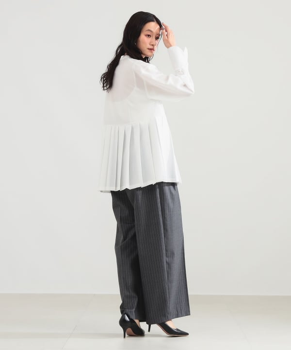 プレシャス プリーツ ブラウス Model：H165 B77 W57 H79　Size：38