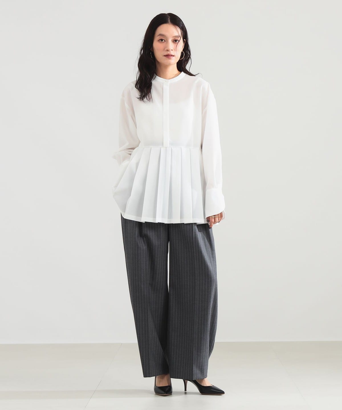 えみです！試着のみBORDERS at BALCONY プリーツブラウス Demi-Luxe BEAMS（デミルクス ビームス）プレシャス プリーツ ブラウス