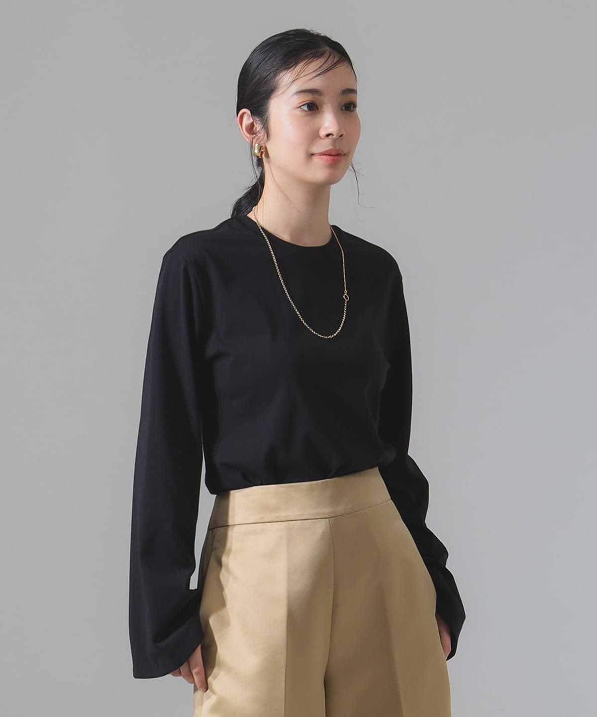 フレアスリーブ プルオーバー Tシャツ・カットソー WOMEN BLACK ONE SIZE フレアスリーブ プルオーバー Tシャツ・カットソー WOMEN BLACK ONE SIZE