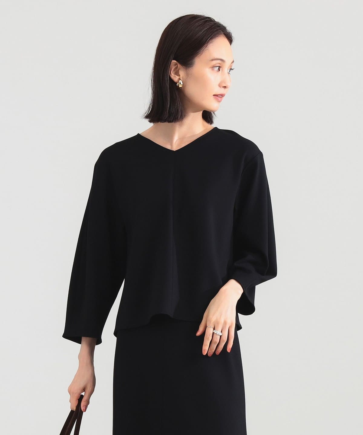 レーヨン ナイロン ポンチ Vネック プルオーバー Tシャツ・カットソー WOMEN BLACK ONE SIZE レーヨン ナイロン ポンチ Vネック プルオーバー Tシャツ・カットソー WOMEN BLACK ONE SIZE