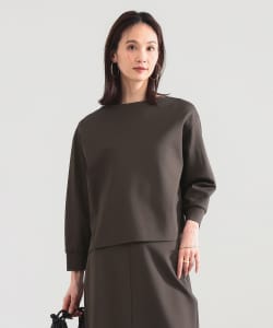 ポンチ ボートネック プルオーバー