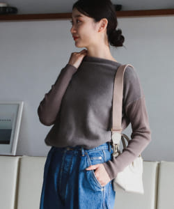 Demi-Luxe BEAMS / フラッフィ ボートネックニット