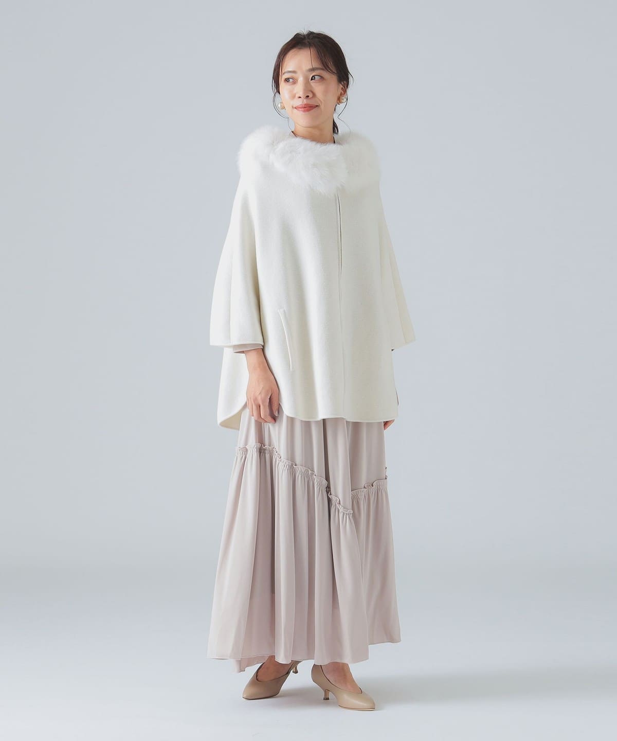 【美品】GIOVI/BEAMS フォックスファー　ポンチョ　アイボリー BEAMS SELECTION for WOMEN（ビームス セレクション for ウィメン