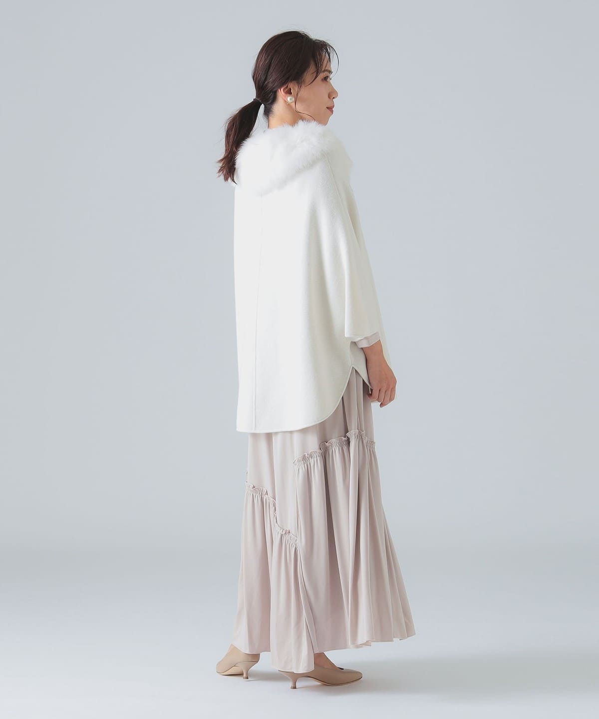 【Demi-Luxe BEAMS】2022AW＊トリミングケープコート　ポンチョ Demi-Luxe BEAMS】2022AW＊トリミングケープコート ポンチョ