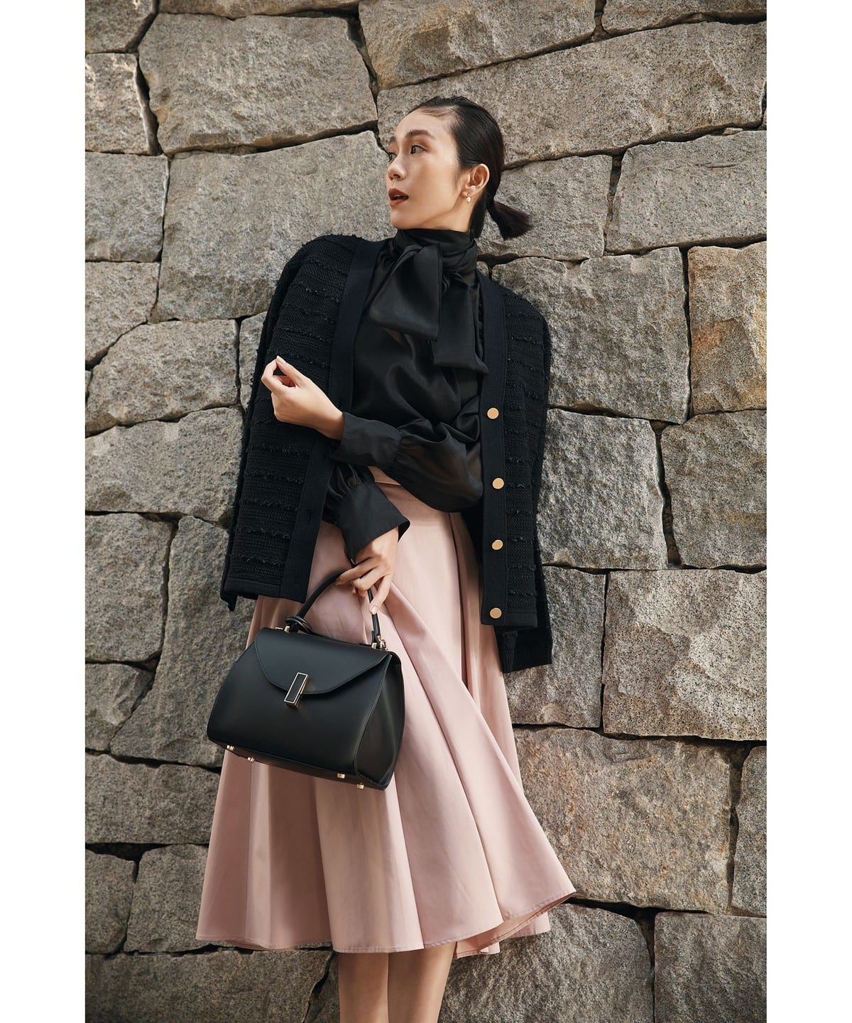 【4/24再値下げ】ツイード Vネック ニットカーディガン トップス WOMEN BLACK ONE SIZE 【4/24再値下げ】ツイード Vネック ニットカーディガン トップス WOMEN BLACK ONE SIZE