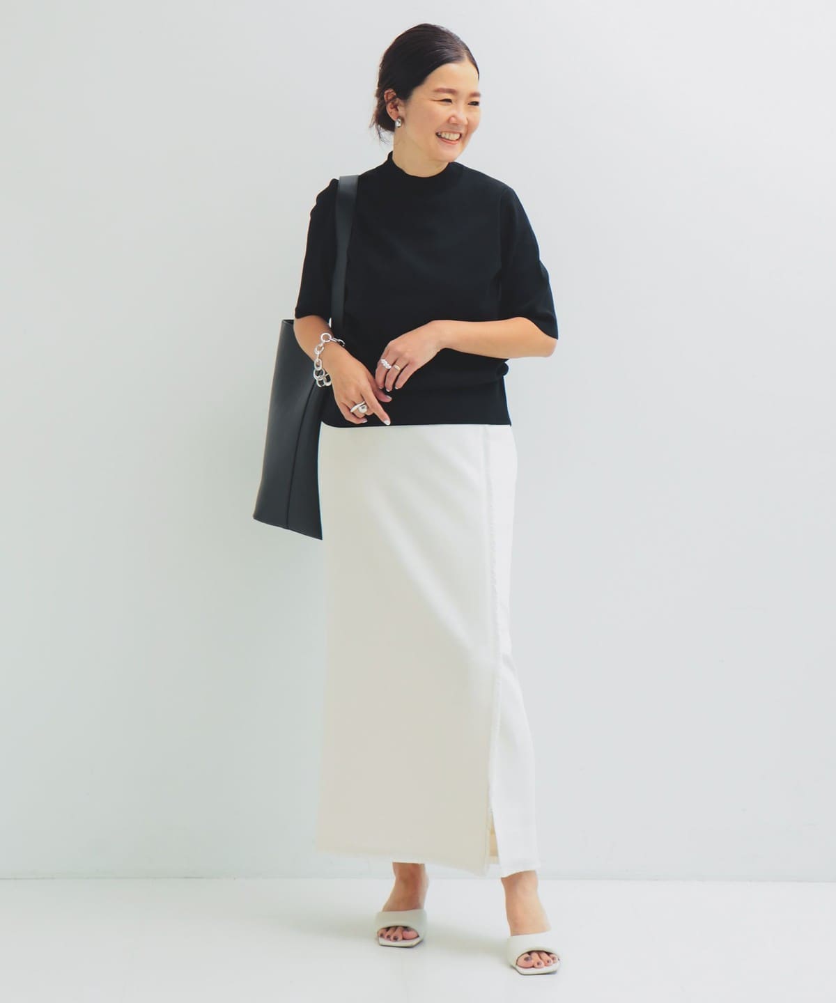 シンプル モックネック ニット .M トップス WOMEN BLACK ONE SIZE シンプル モックネック ニット .M トップス WOMEN BLACK ONE SIZE