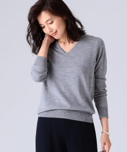 JOHN SMEDLEY / ロングスリーブ Vネック ニット