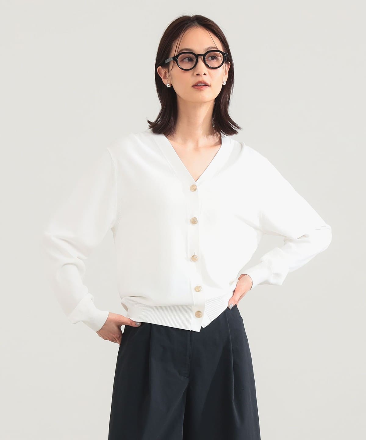 Demi-Luxe BEAMS ポロ ニット カーディガン 美品 Demi-Luxe BEAMS（デミルクス ビームス）メタルボタン Vネック