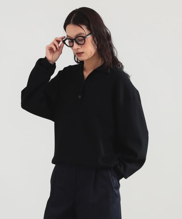14-gauge smooth polo knit. Model: H165 B77 W57 H79 Size: ONE SIZE