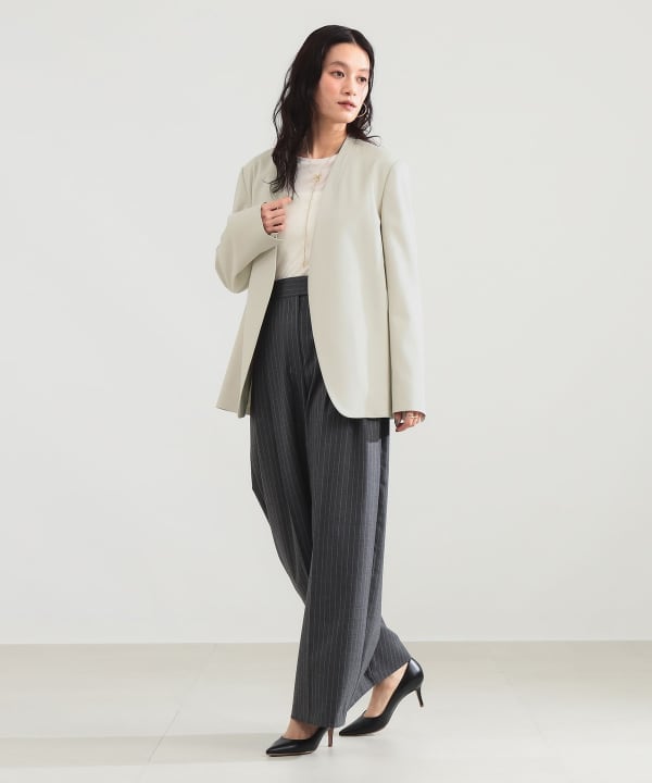 プレシャス ノーカラージャケット Model：H165 B77 W57 H79　Size：38