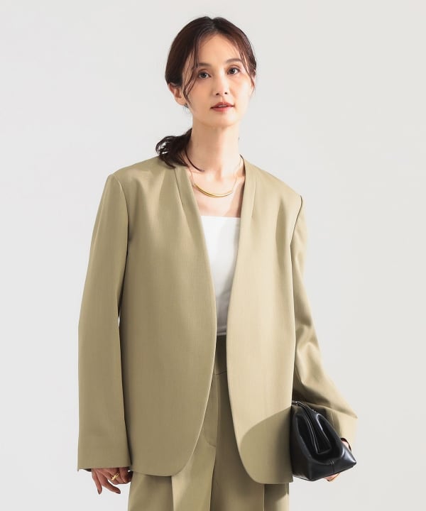 プレシャス ノーカラージャケット Model：H171 B80 W58 H86　Size：38