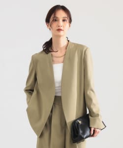 プレシャス ノーカラージャケット